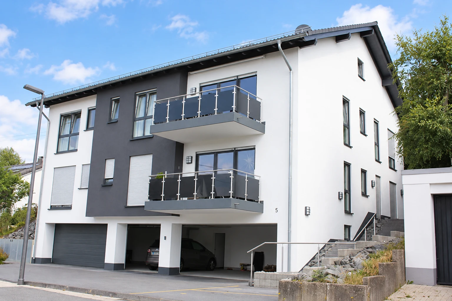 Zeitgemäßes Mehrfamilienhaus