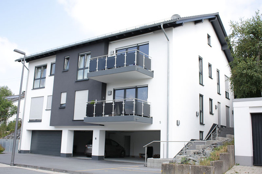 Zeitgemäßes Mehrfamilienhaus